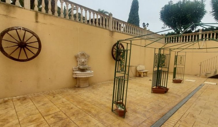Revente - Villa - Hondón de las Nieves