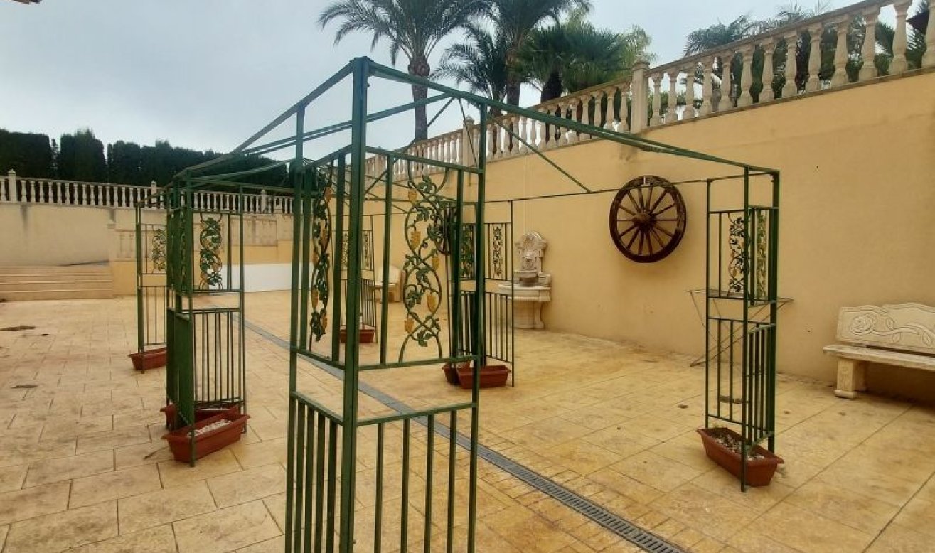 Revente - Villa - Hondón de las Nieves