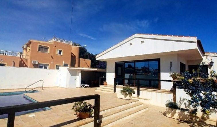 Reventa - Villa - Pilar de la Horadada