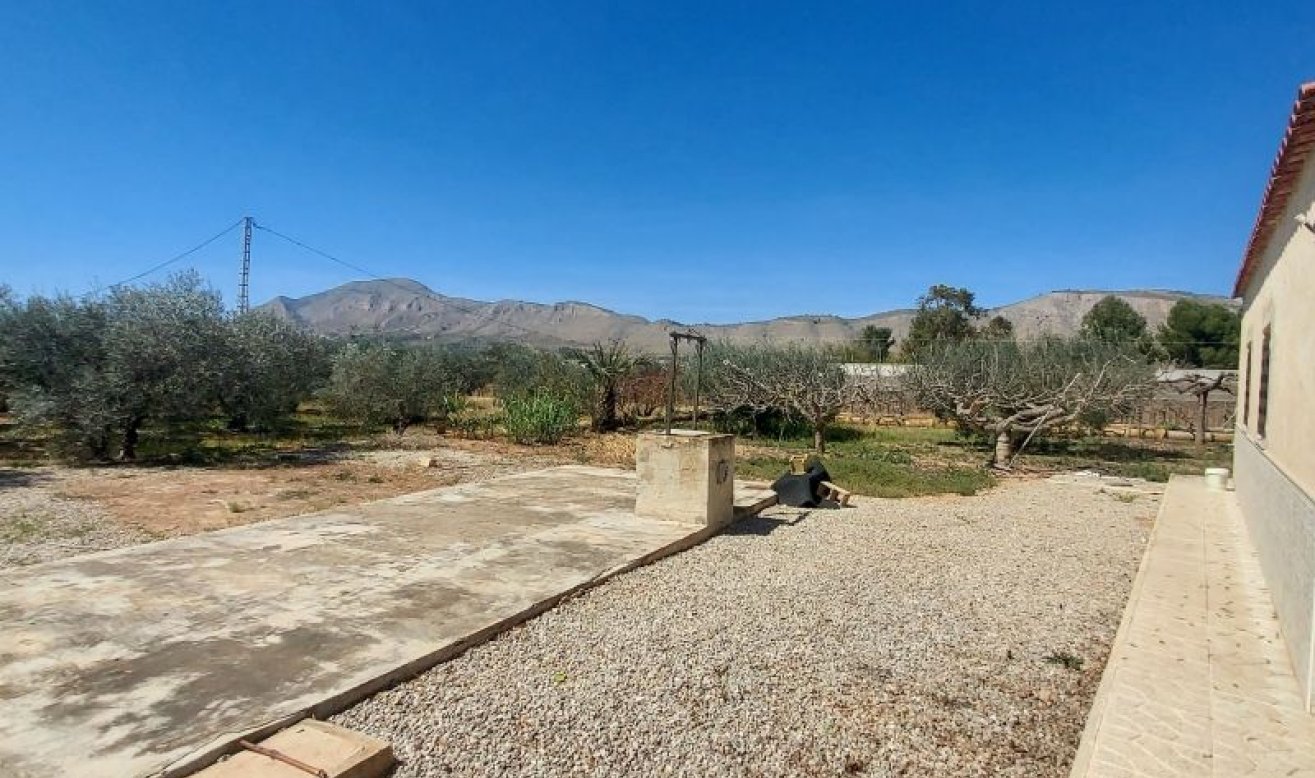 Revente - Country house - Hondón de las Nieves