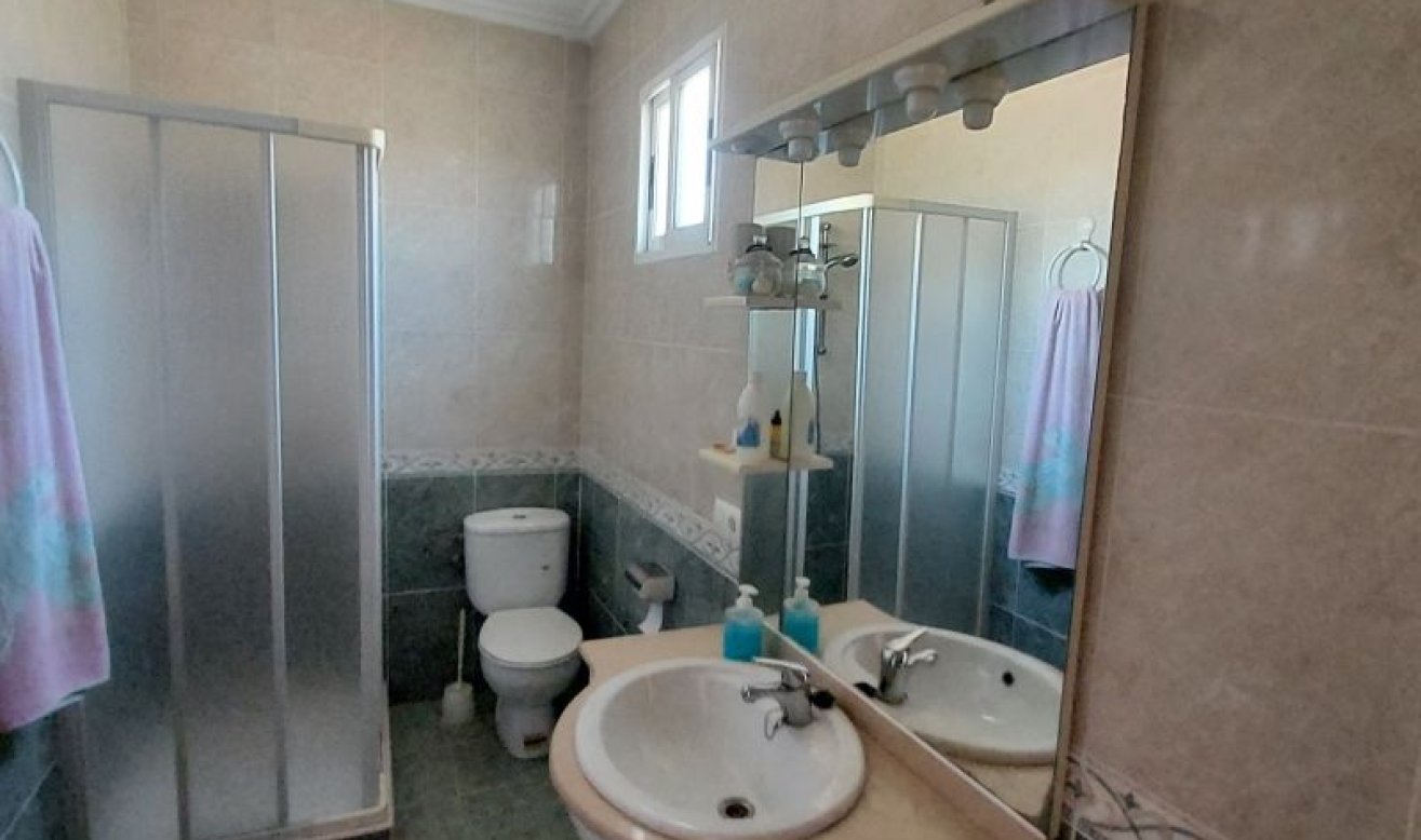 Revente - Country house - Hondón de las Nieves