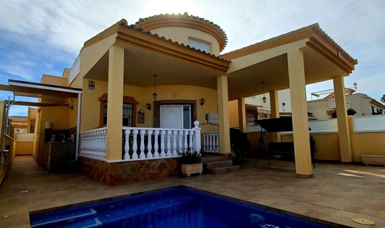 Revente - Villa - Pilar de la Horadada