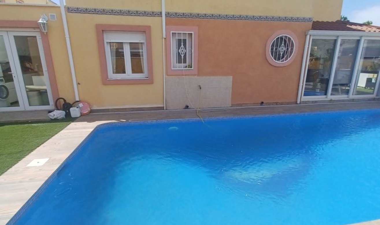 Revente - Villa - Orihuela Costa