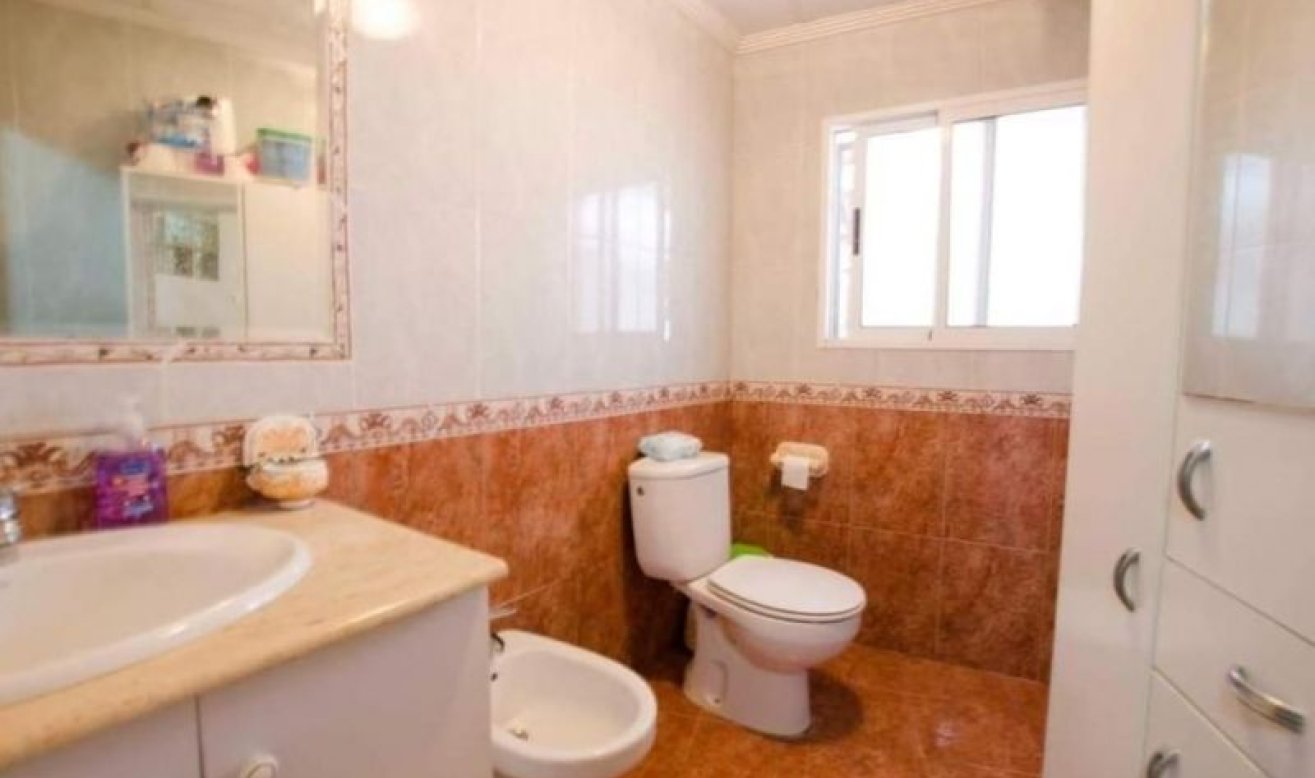 Resale - Country house - Crevillente