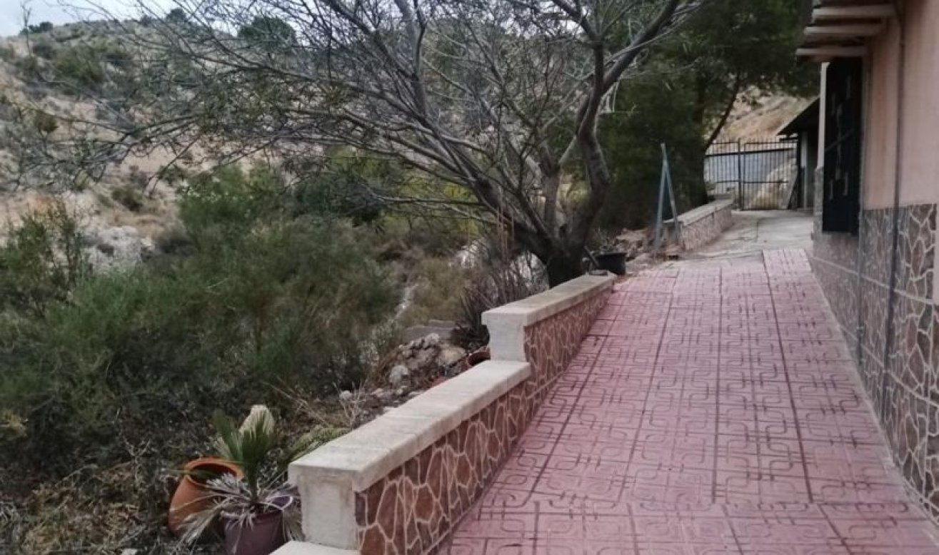 Resale - Country house - Crevillente