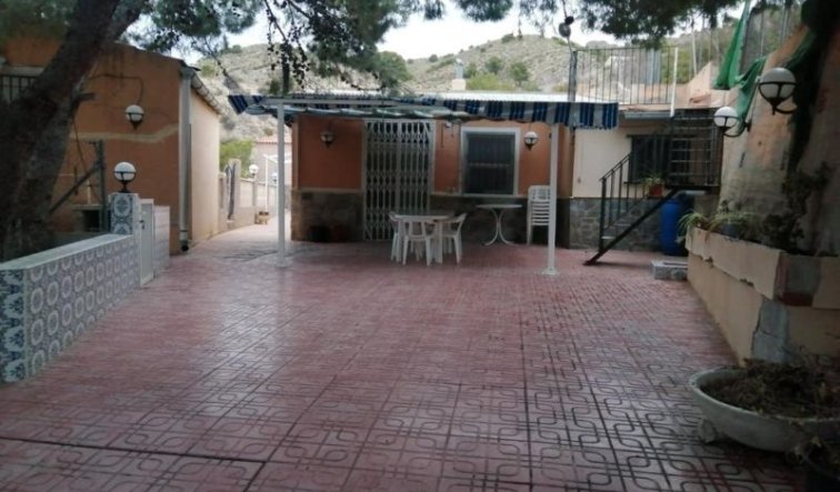 Resale - Country house - Crevillente