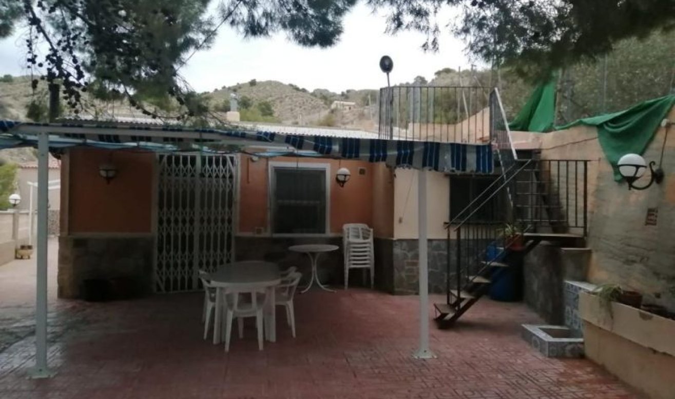 Resale - Country house - Crevillente