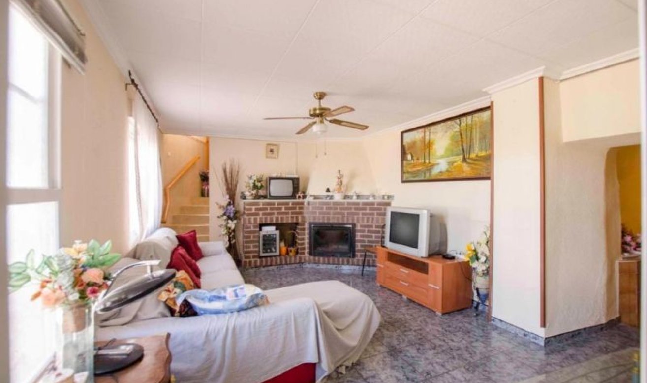 Resale - Country house - Crevillente