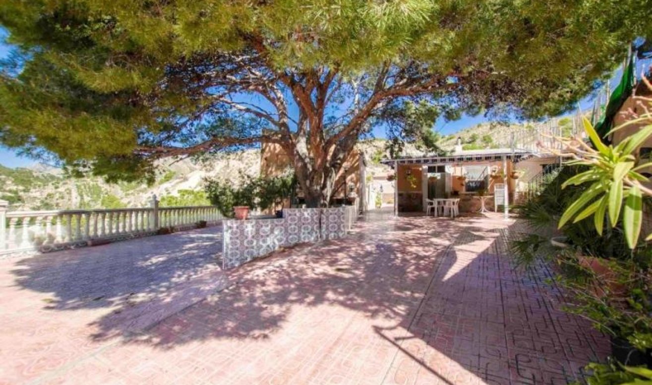 Resale - Country house - Crevillente