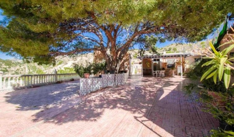 Resale - Country house - Crevillente