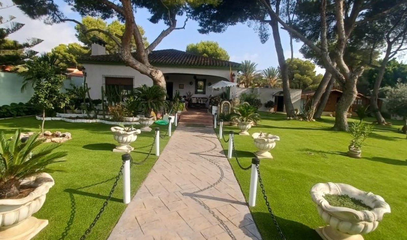 Reventa - Villa - Orihuela Costa