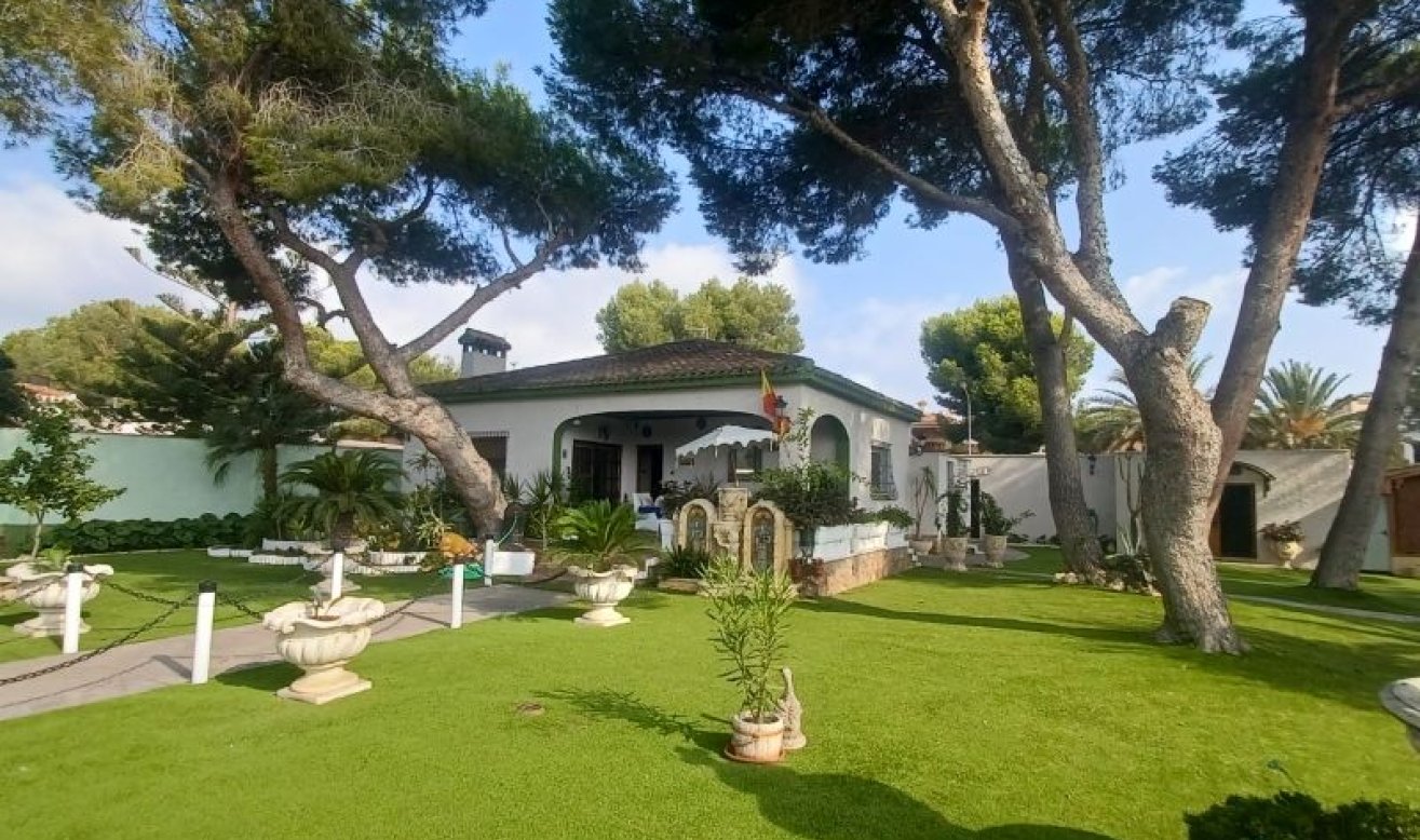 Reventa - Villa - Orihuela Costa
