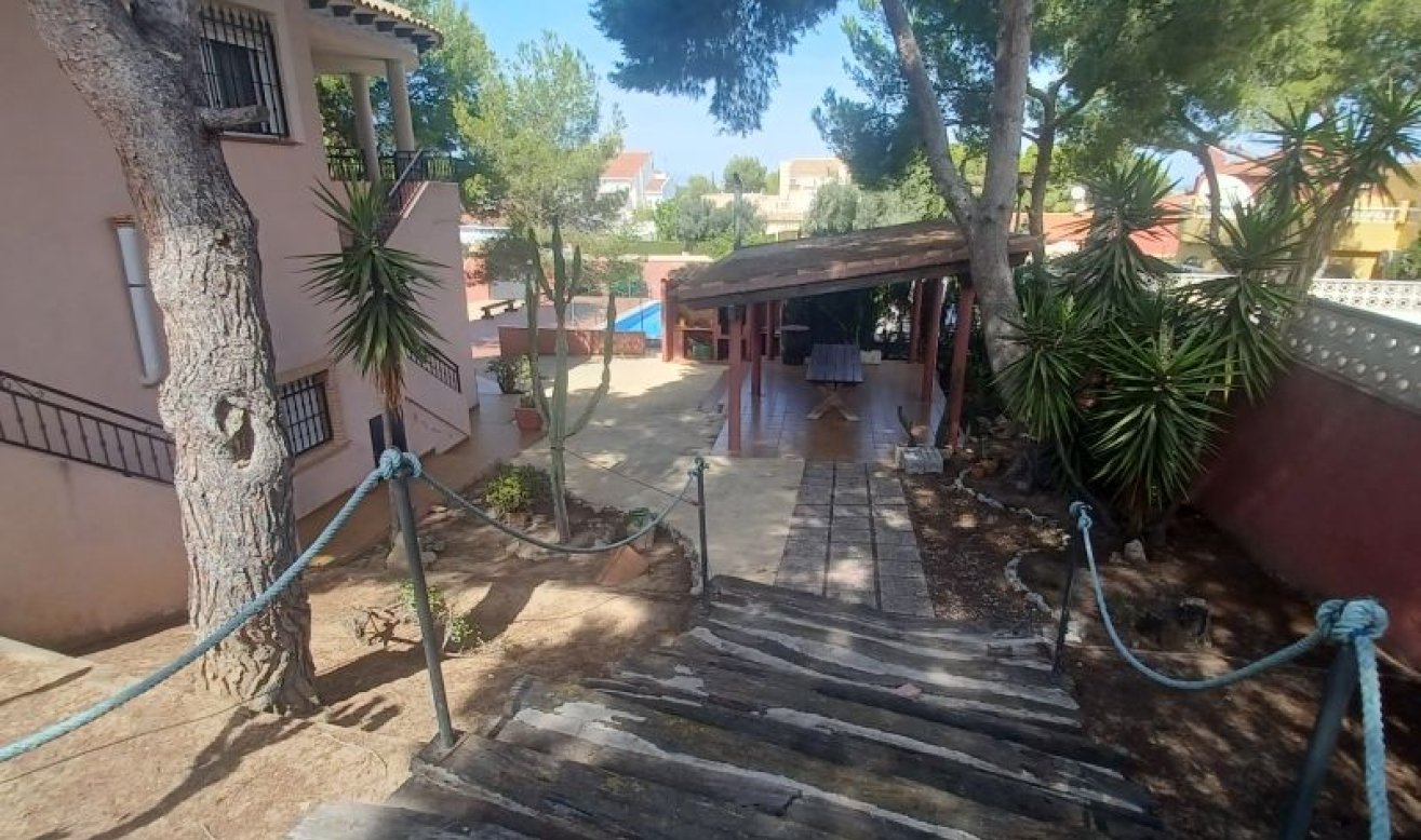 Reventa - Villa - San Miguel de Salinas
