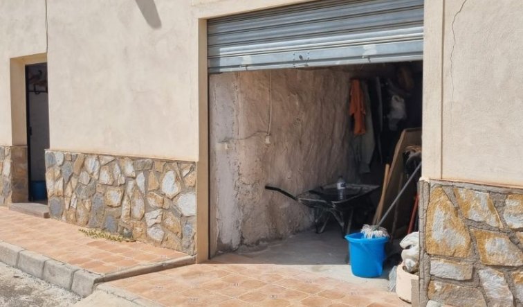 Resale - Country house - Hondón de las Nieves