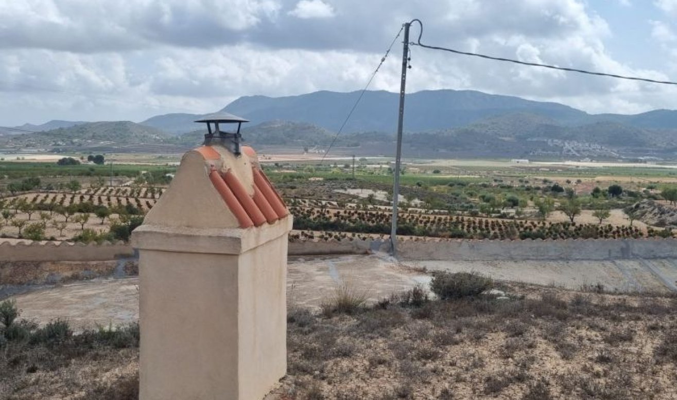 Resale - Country house - Hondón de las Nieves