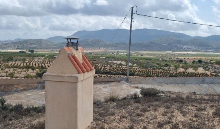 Resale - Country house - Hondón de las Nieves