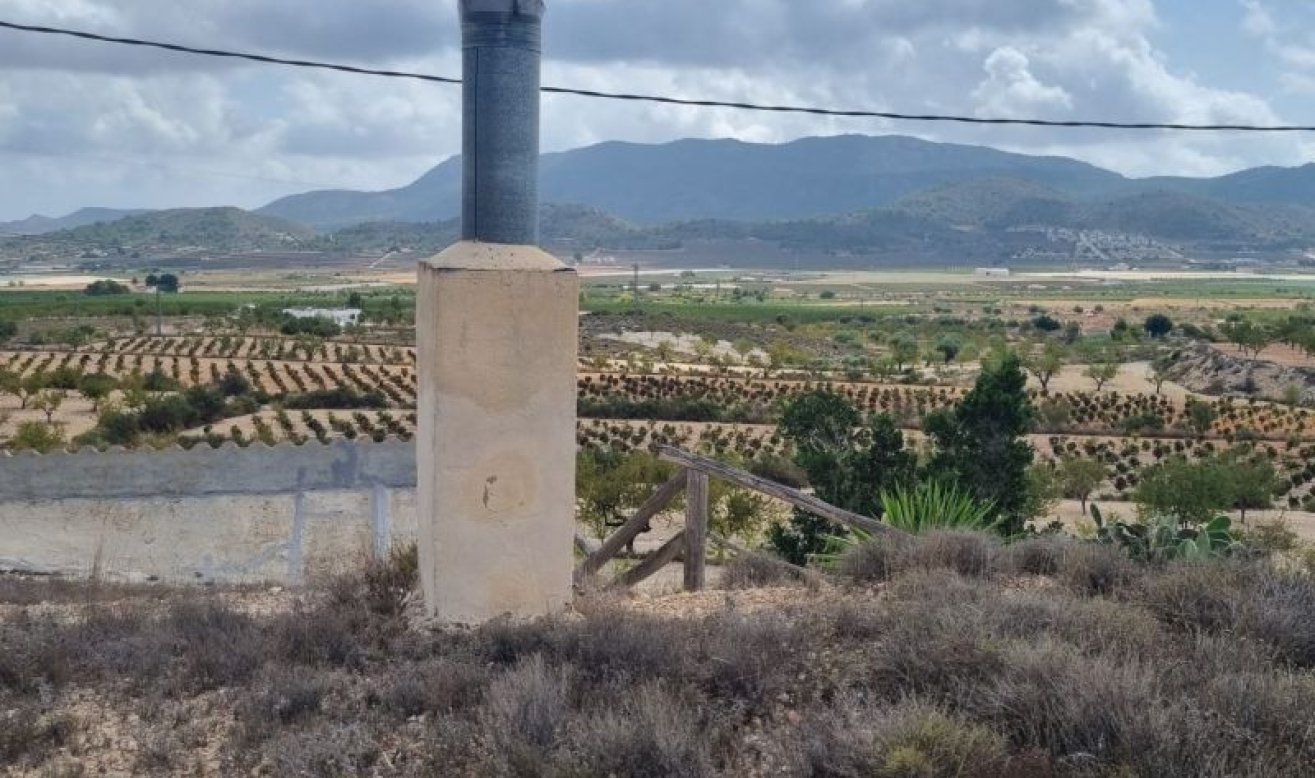 Resale - Country house - Hondón de las Nieves