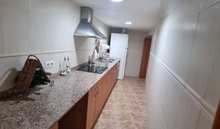 Resale - Country house - Hondón de las Nieves