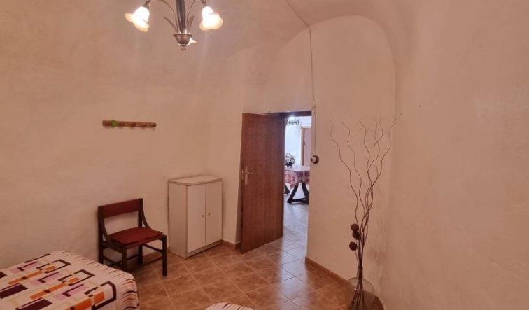 Resale - Country house - Hondón de las Nieves