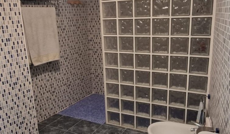 Resale - Country house - Hondón de las Nieves