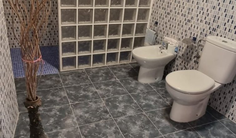 Resale - Country house - Hondón de las Nieves