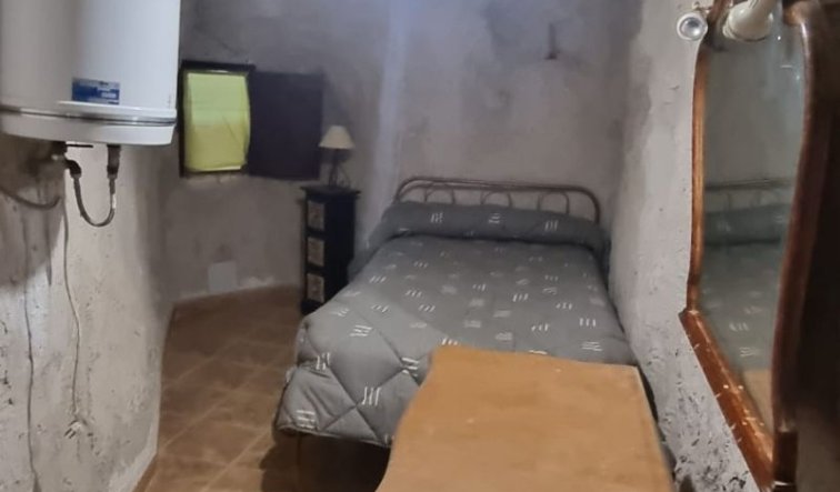 Resale - Country house - Hondón de las Nieves
