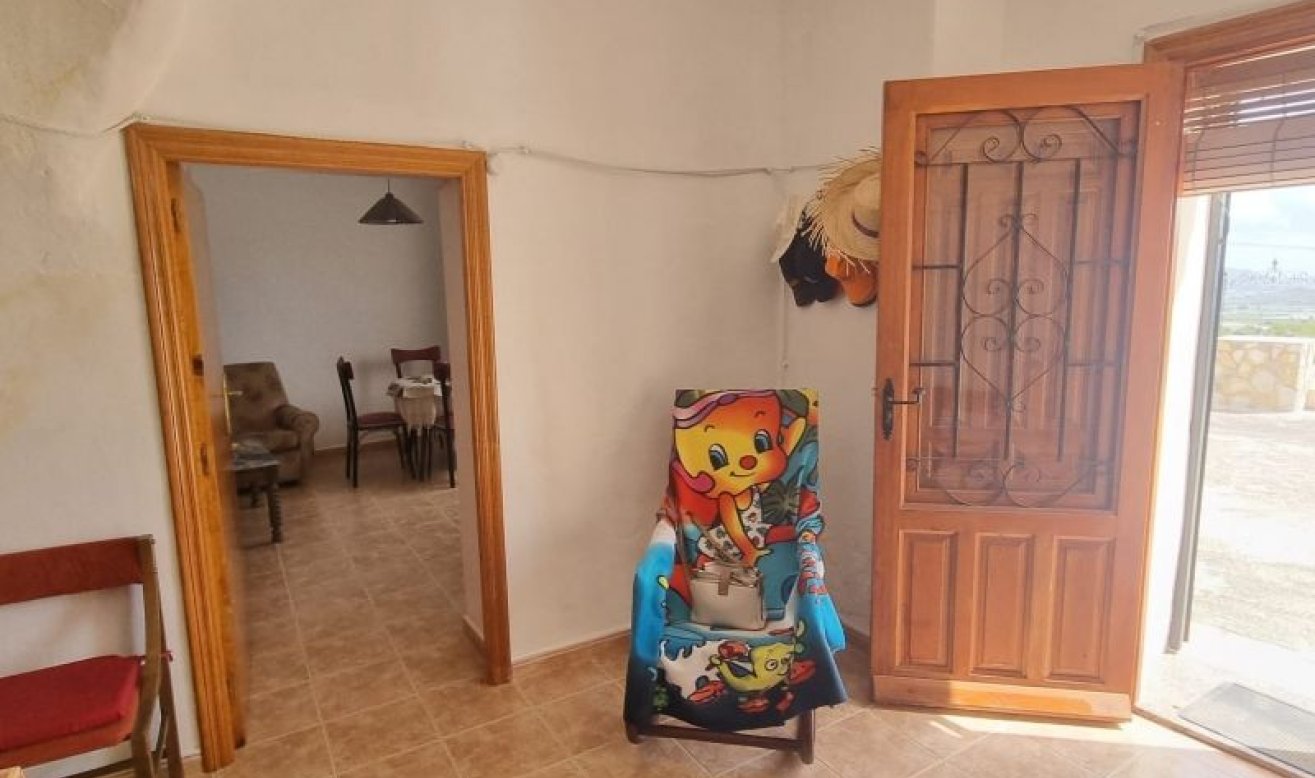 Resale - Country house - Hondón de las Nieves