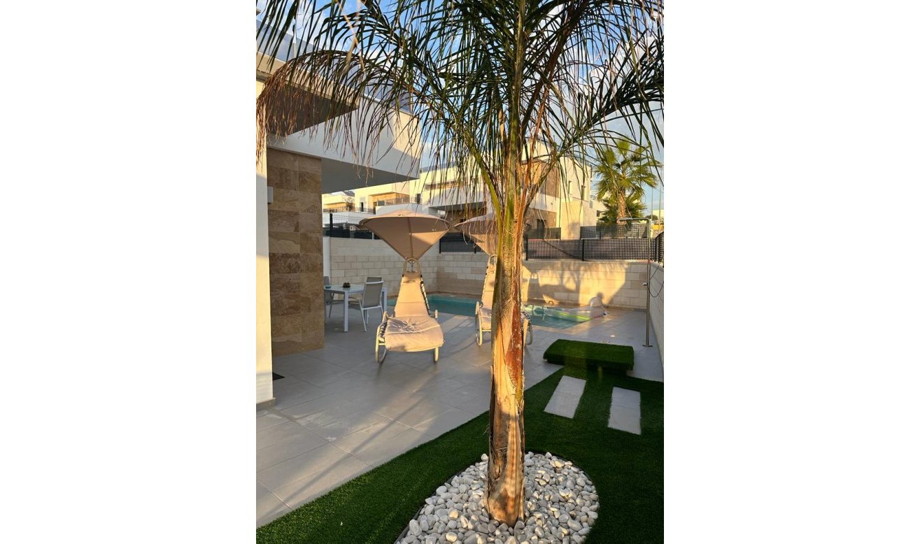 Reventa - Villa - Benijofar