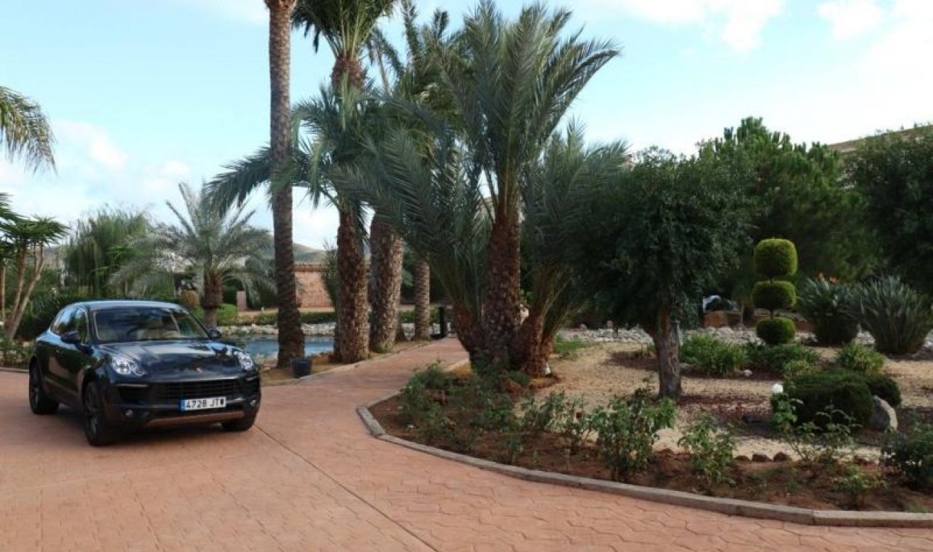 Resale - Villa - Cartagena