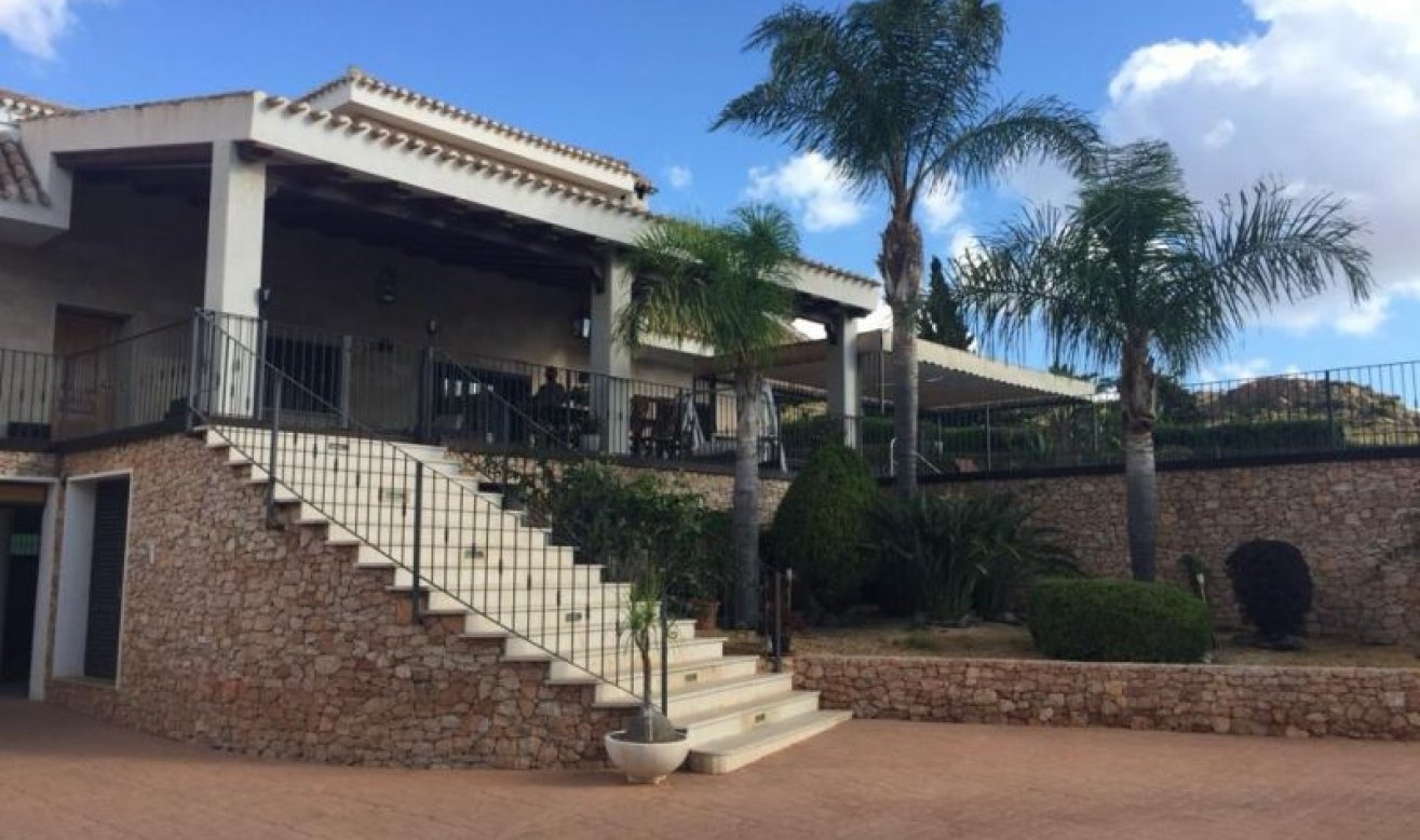 Resale - Villa - Cartagena