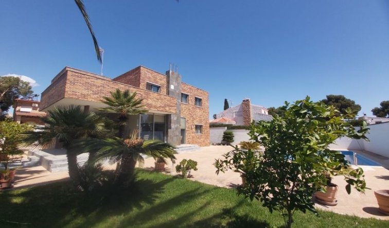 Reventa - Villa - Orihuela Costa