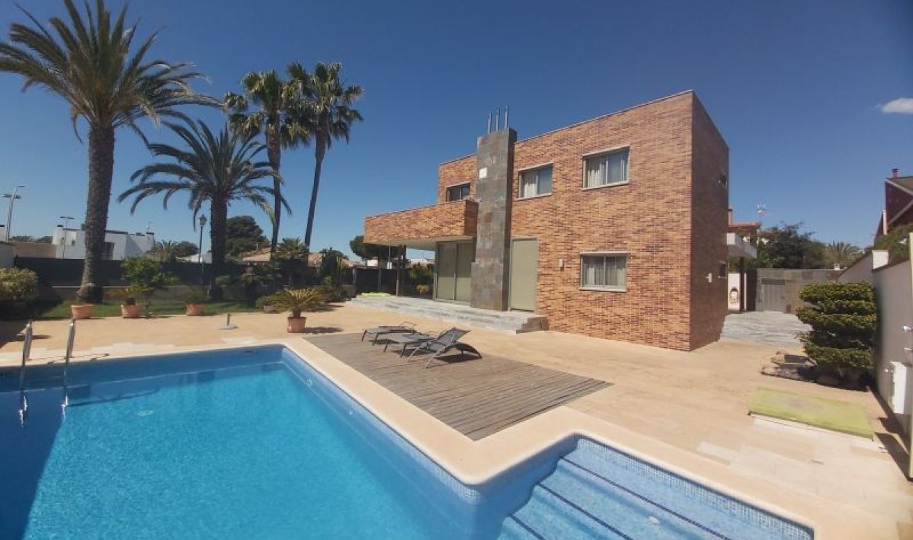 Reventa - Villa - Orihuela Costa