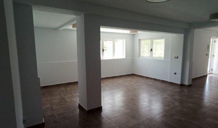 Revente - Villa - Hondón de las Nieves