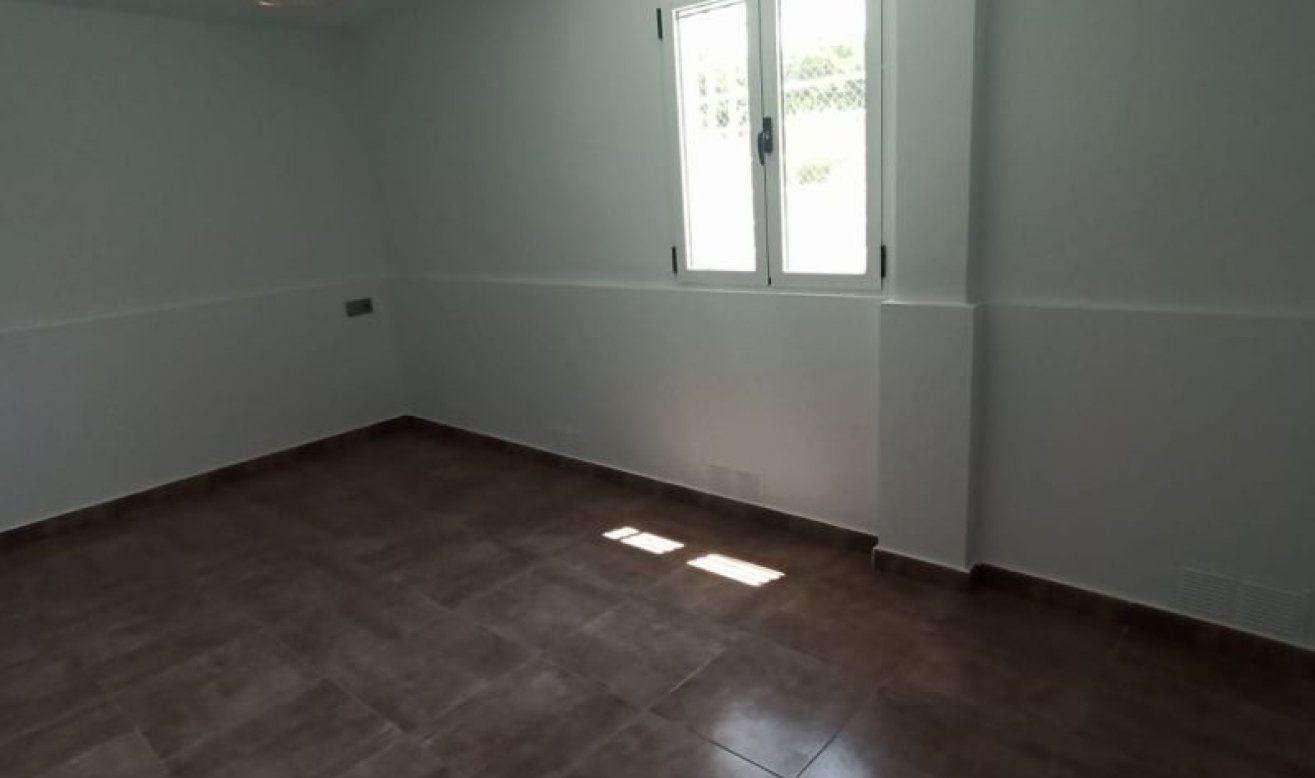 Revente - Villa - Hondón de las Nieves