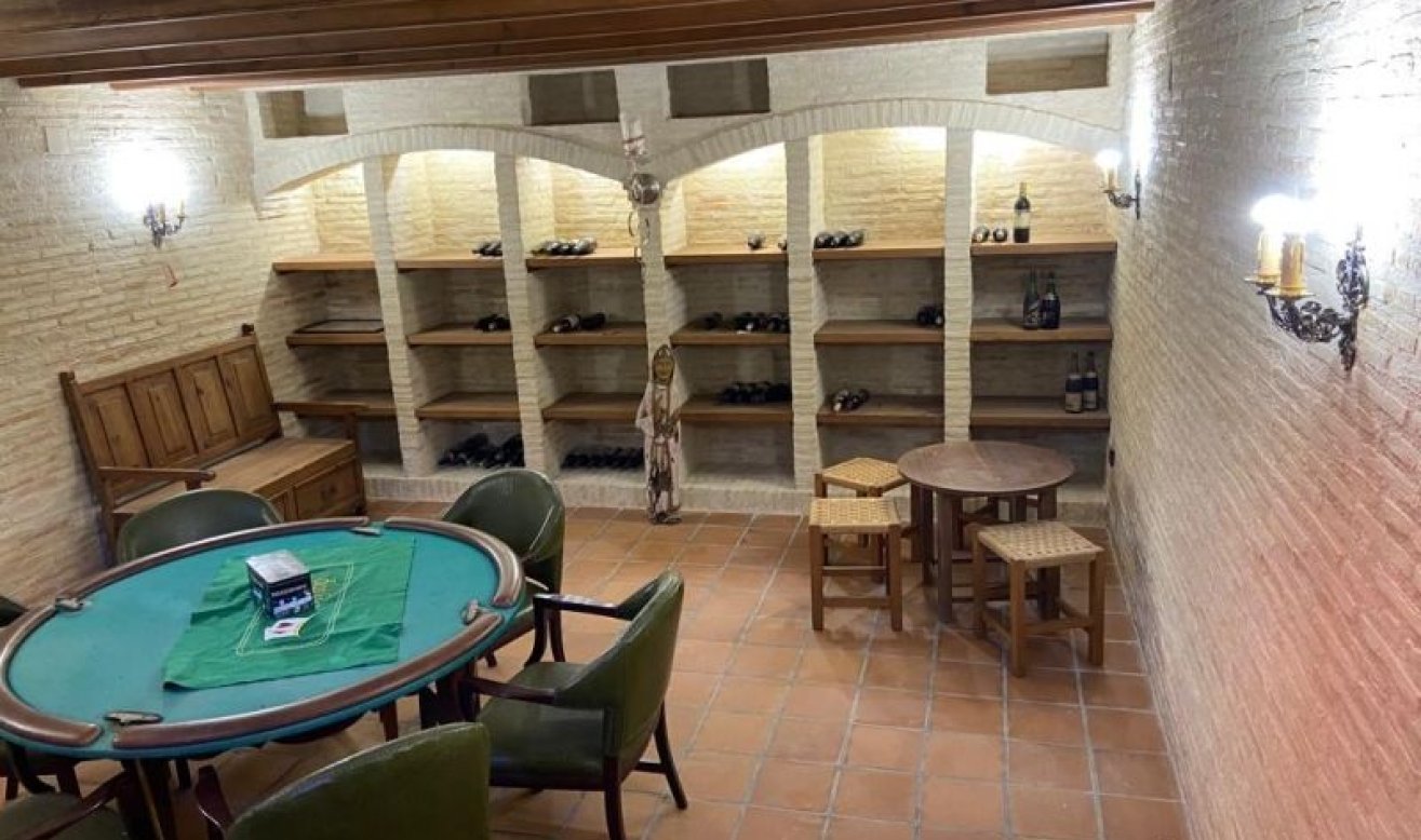 Resale - Villa - Hondón de las Nieves