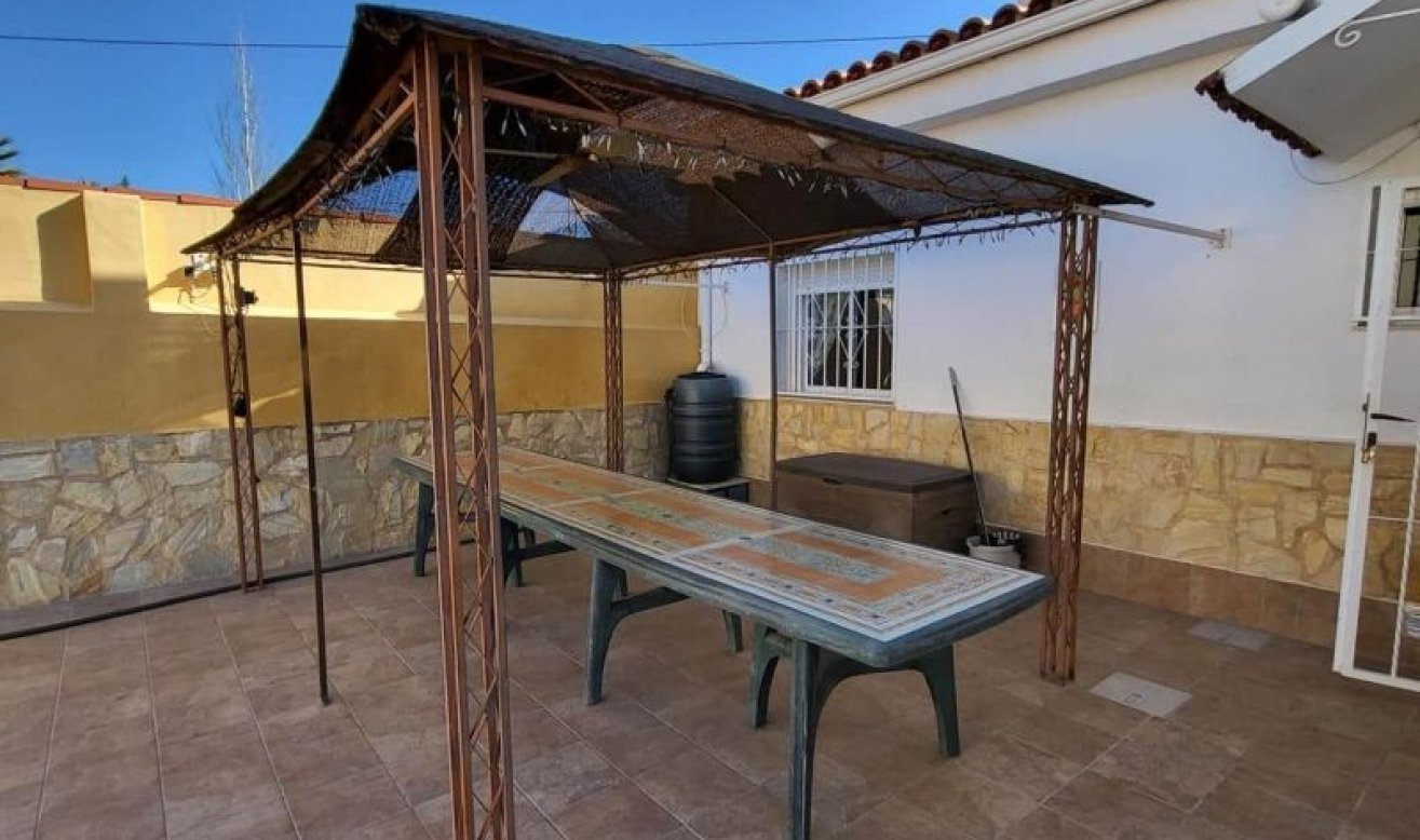 Resale - Villa - La Romana