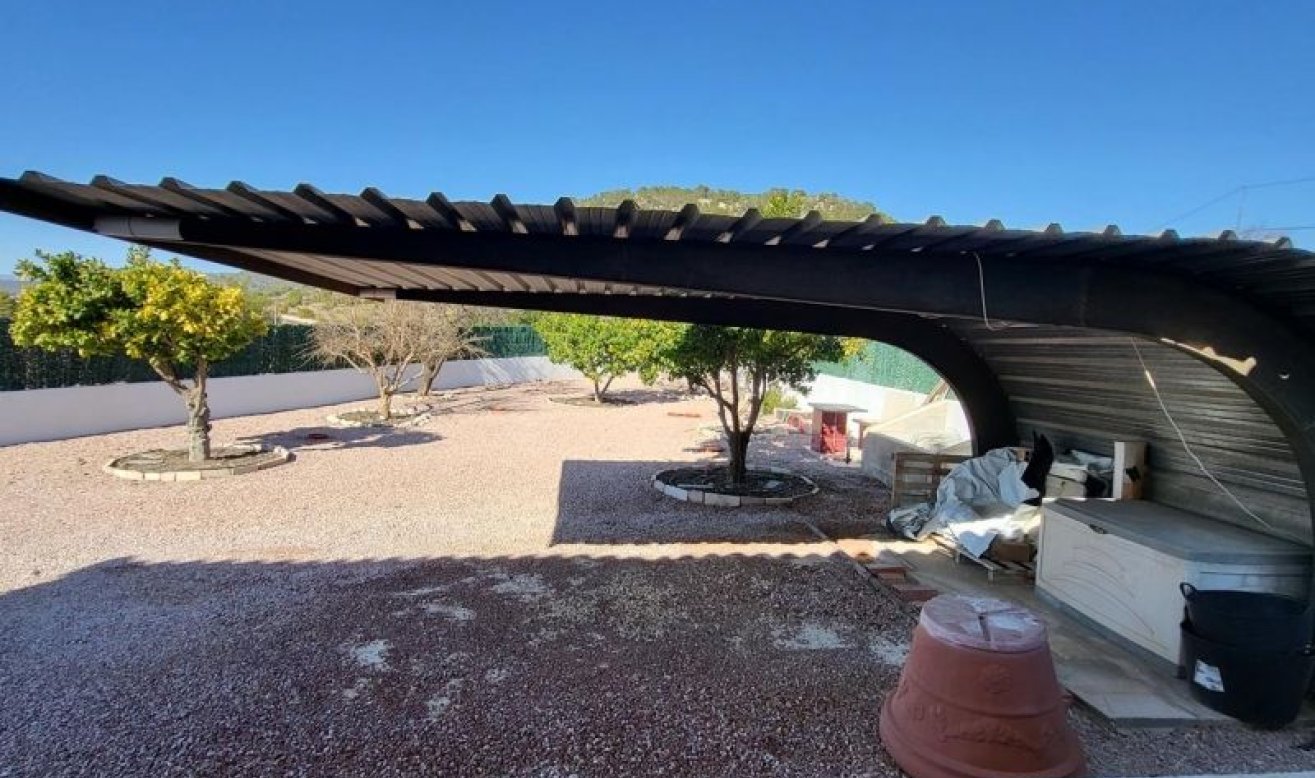Resale - Villa - La Romana