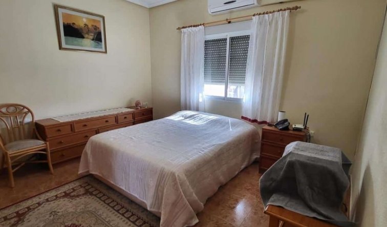 Resale - Villa - La Romana