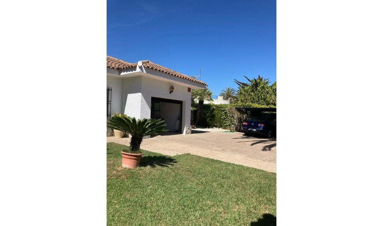 Reventa - Villa - Orihuela Costa