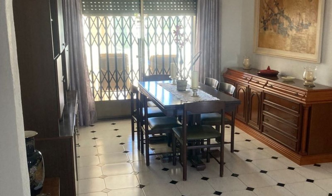 Reventa - Villa - Orihuela Costa