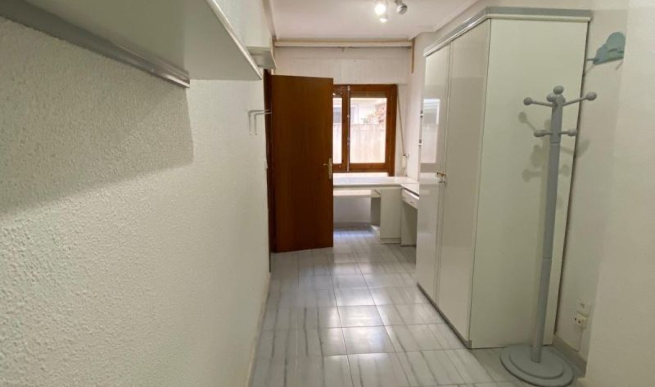 Reventa - Apartamento / piso - Hondón de las Nieves