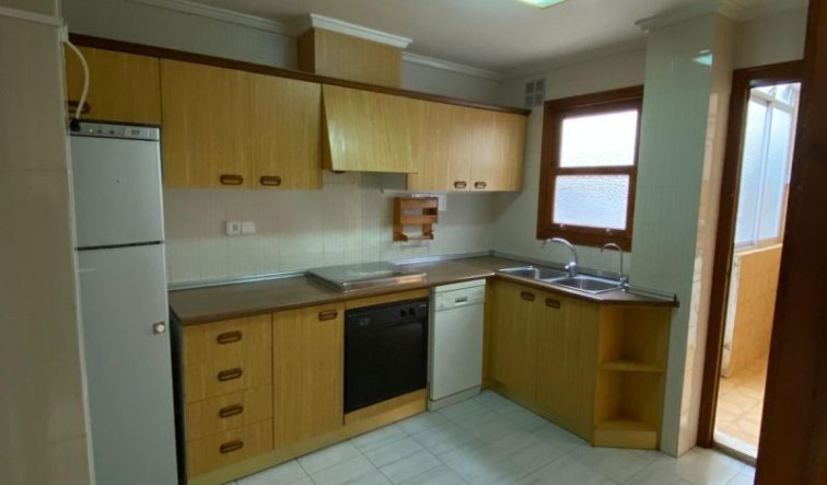Reventa - Apartamento / piso - Hondón de las Nieves