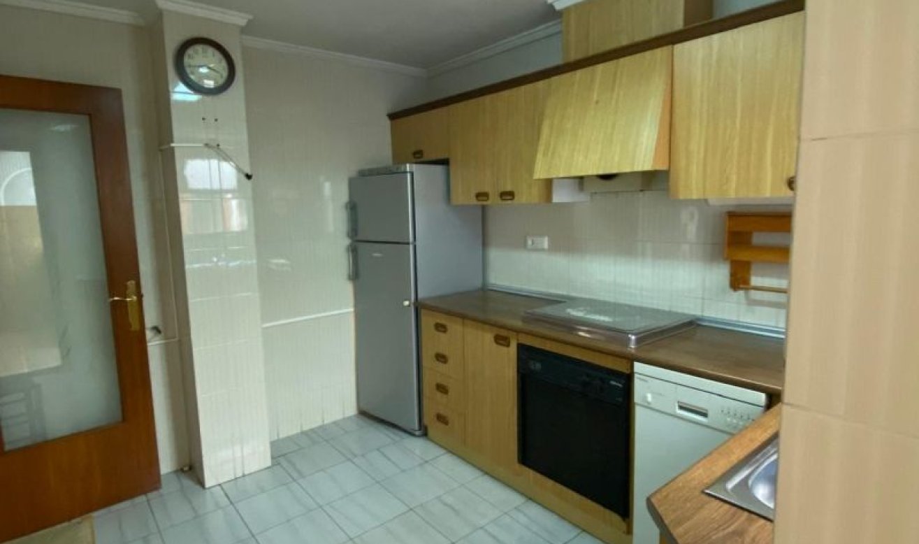 Reventa - Apartamento / piso - Hondón de las Nieves