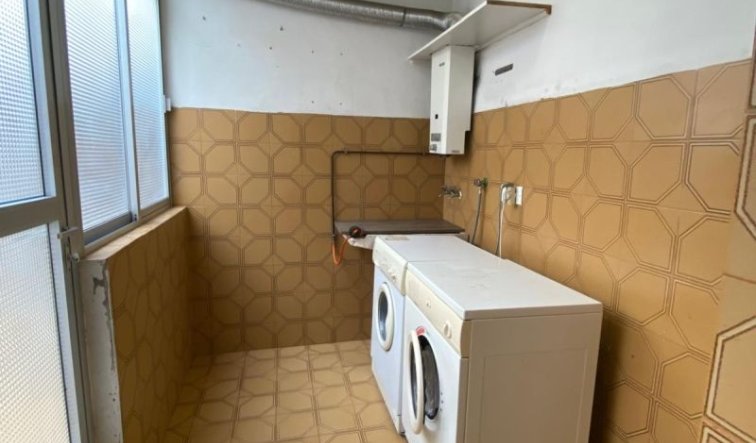 Reventa - Apartamento / piso - Hondón de las Nieves