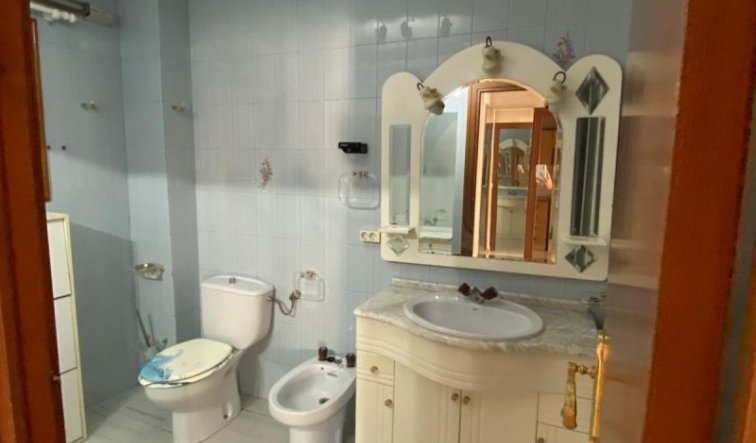 Reventa - Apartamento / piso - Hondón de las Nieves