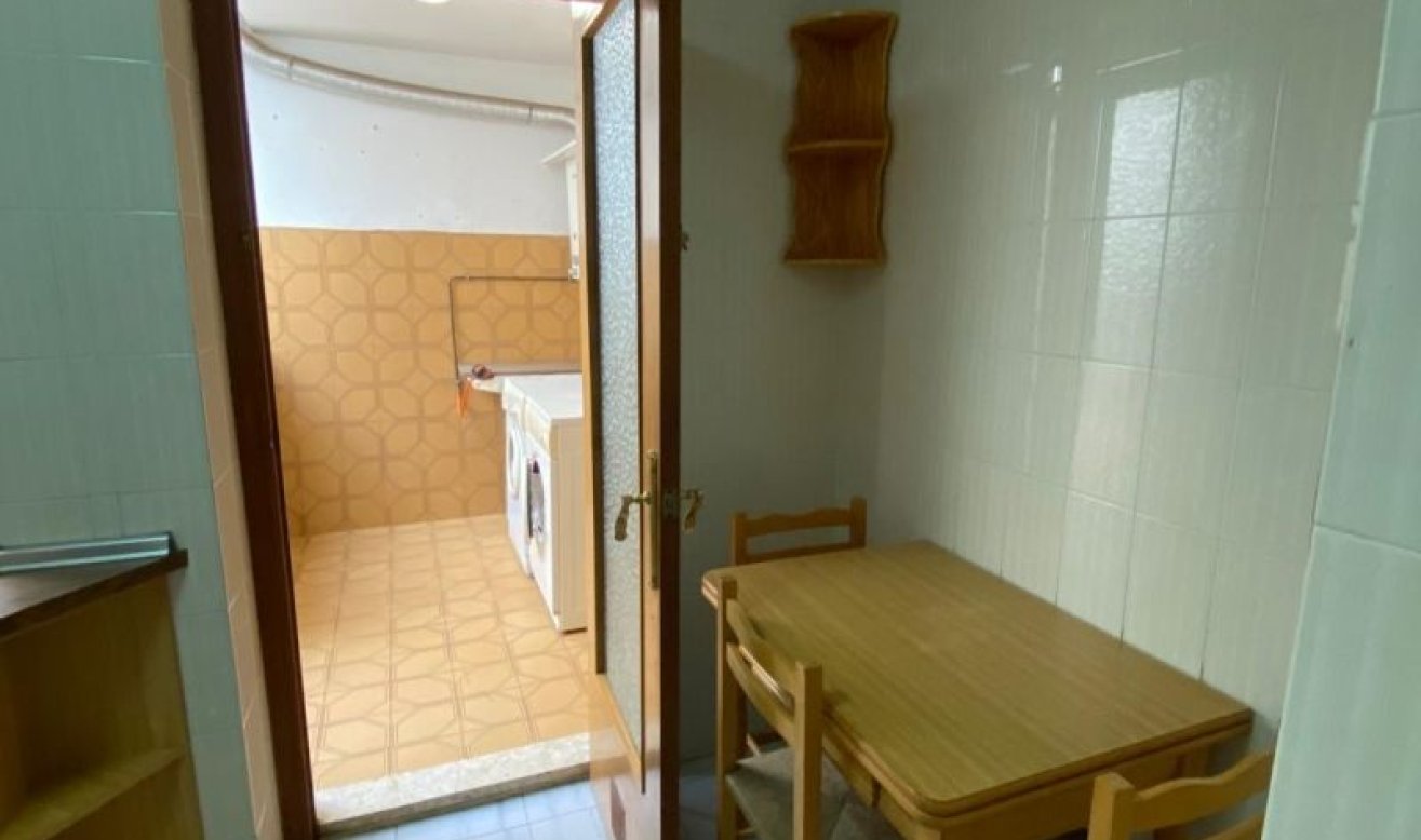 Reventa - Apartamento / piso - Hondón de las Nieves