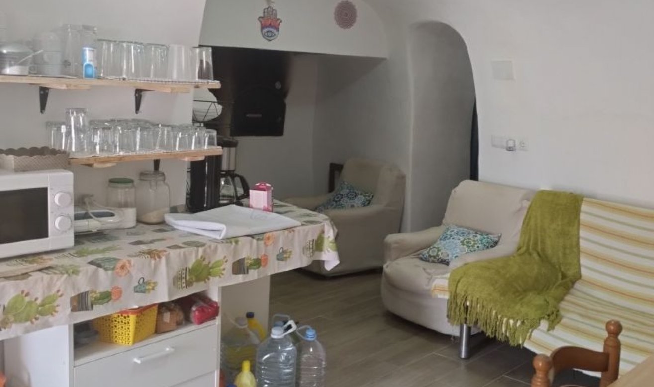 Resale - Villa - La Romana