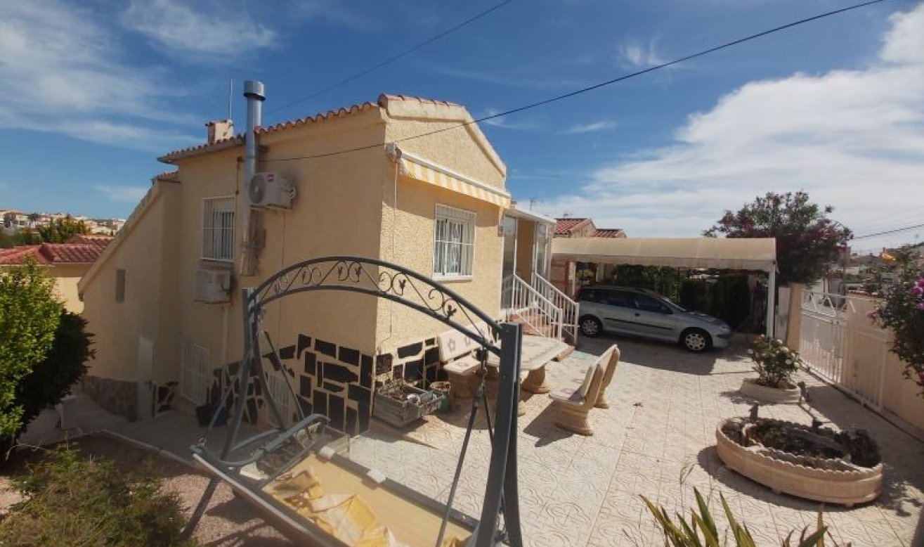 Resale - Villa - San Fulgencio