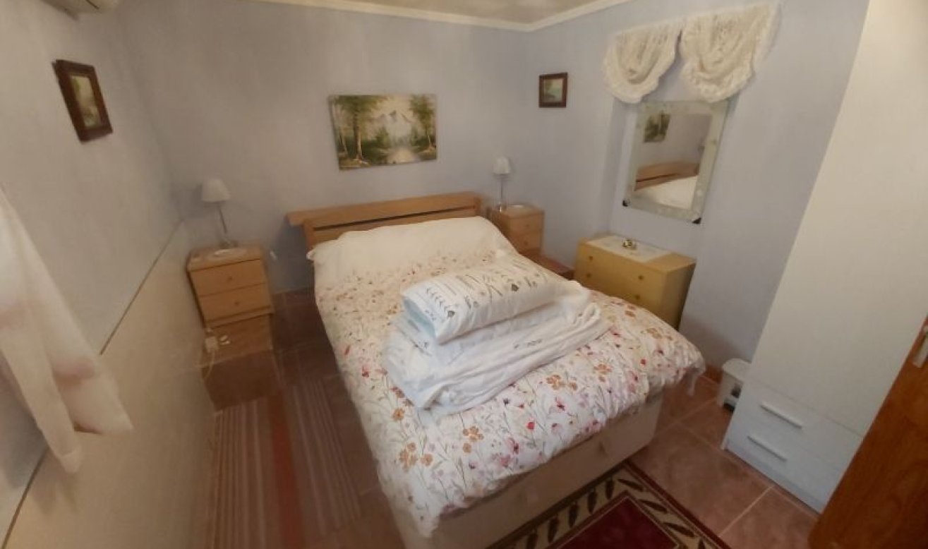 Resale - Villa - San Fulgencio