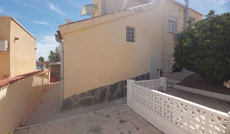 Resale - Villa - San Fulgencio